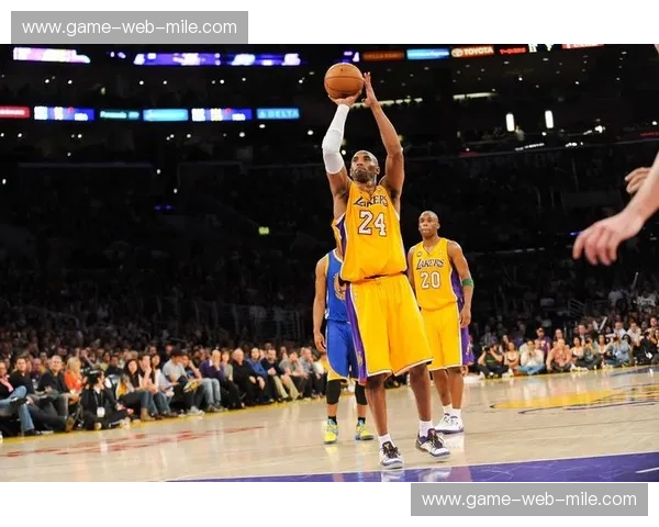 那个周五，上帝穿上了17号球衣：当林疯狂撞上黑曼巴，曼哈顿的奇迹之夜